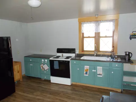 56 Quaker Hill Rd, Albion, ME 04910