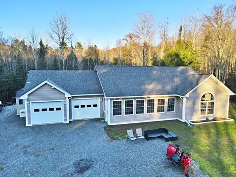 339 Jefferson Rd, Washington, ME 04574
