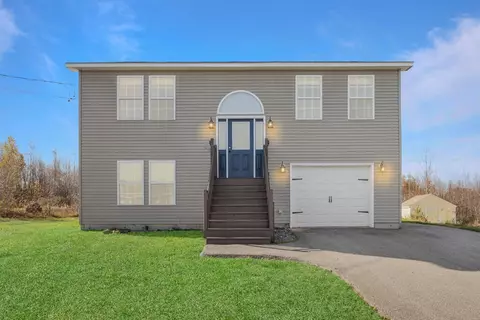 34 Wellesley Way, Bangor, ME 04401