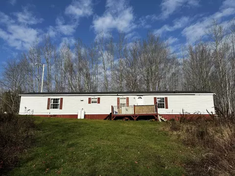 1143 North St, Harrington, ME 04643