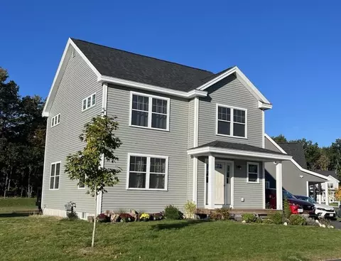 40 Belvedere Dr #40, Windham, ME 04062