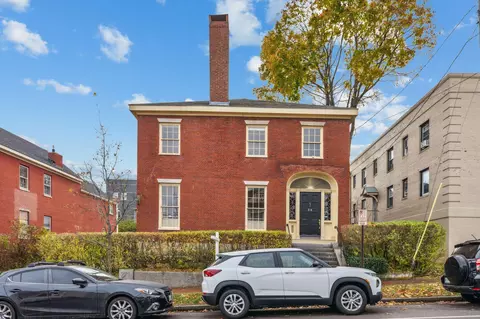 38 High St, Portland, ME 04101