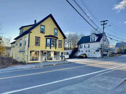10-12 14 Main St, Jay, ME 04239