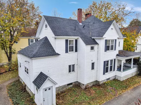 45 Chapel St, Augusta, ME 04330