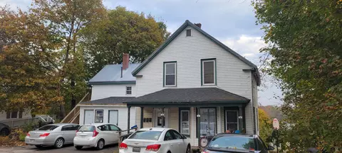 3 Sturtevant St, Waterville, ME 04901