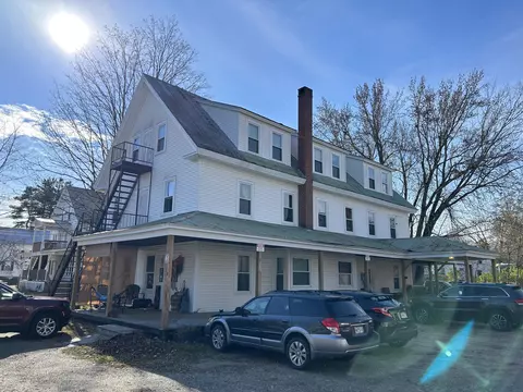 11 Smith St, Fryeburg, ME 04037