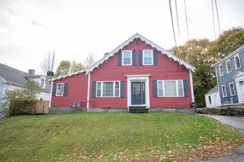 16 Academy St, Hallowell, ME 04347