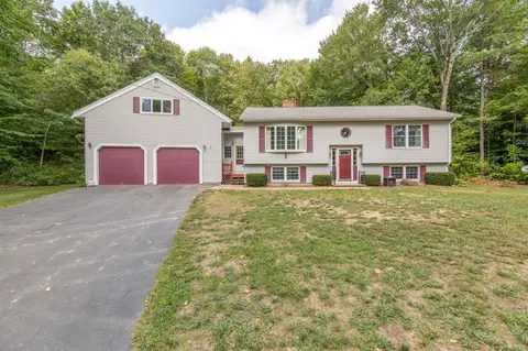 204 Blake Rd, Standish, ME 04084