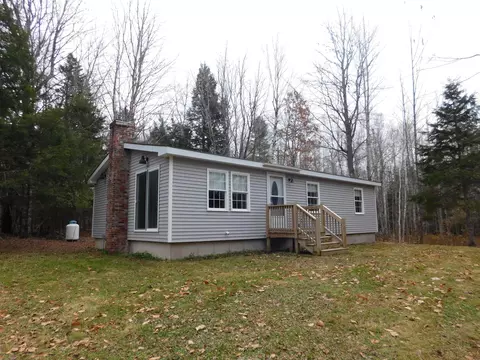 34 Airport Rd, Princeton, ME 04668
