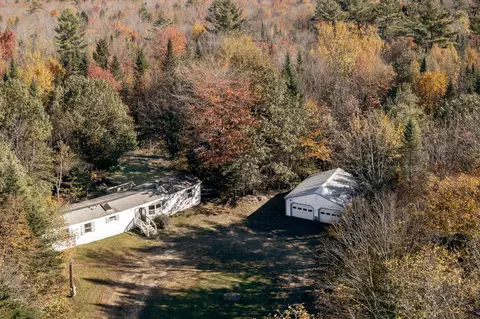 58 Laroche Ln, Hebron, ME 04238