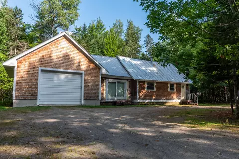 135 Porcupine Trl, Coplin, ME 04982