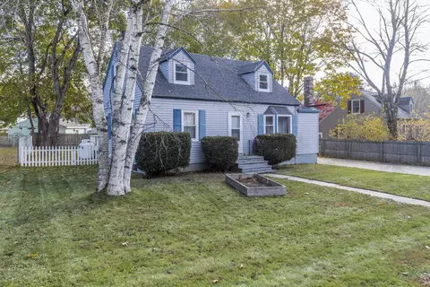 44 Berwick St, South Portland, ME 04106