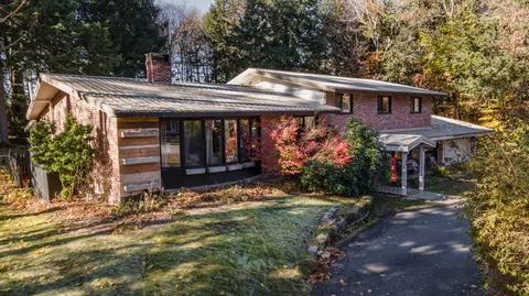 48 Parkwood Dr, Augusta, ME 04330