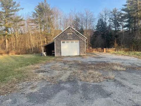 320 Gibbs Mill Rd, Livermore, ME 04253
