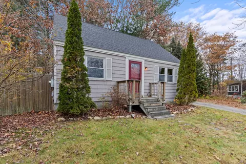 88 Merrymeeting Rd, Brunswick, ME 04011
