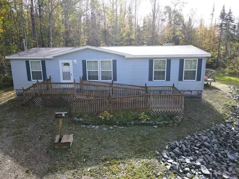 91 Stetson Rd E, Levant, ME 04456