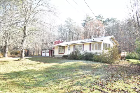 16 Cottage Rd, Windham, ME 04062