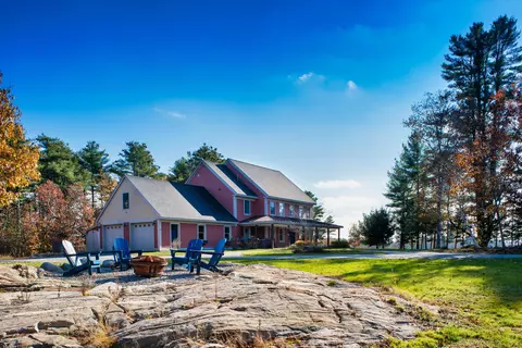 2 Grace Lily Ln, Newcastle, ME 04553
