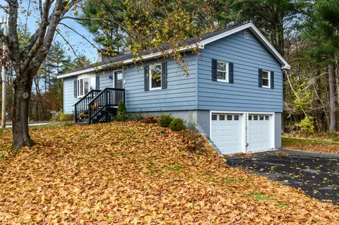 6 Garden St, Wells, ME 04090