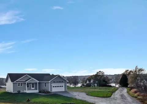 22 Pepperhill Ln, South Thomaston, ME 04858