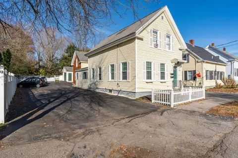 36 Hill St, Saco, ME 04072