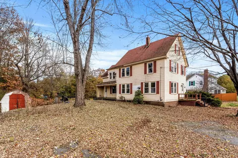 10 Gilman St, Augusta, ME 04330
