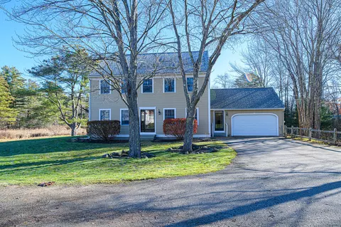 1 Mill Pond Ln, York, ME 03909