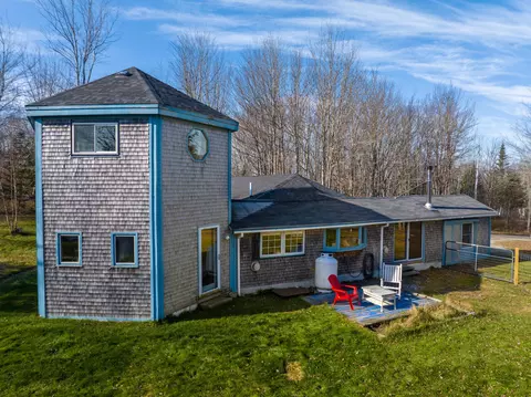 36 Lievens Ln, Machias, ME 04654