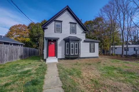 14 Pine St, Gardiner, ME 04345