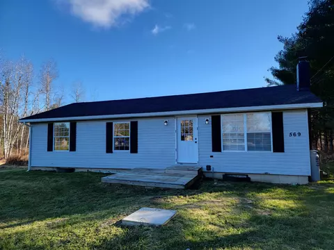 569 Horseback Rd, Clinton, ME 04927