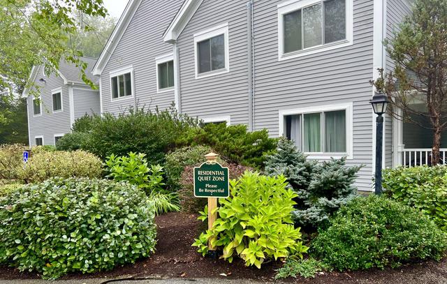 79 E Ridge Rd #101, Southwest Harbor, ME 04679