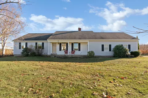 11 Winn Rd, Cumberland, ME 04021