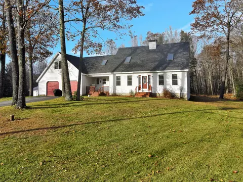 25 Cook Hill Rd, Vassalboro, ME 04989