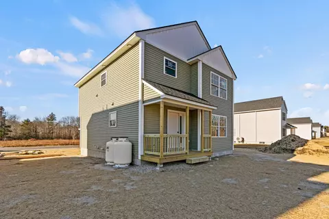64 Arnies Aly, Westbrook, ME 04092