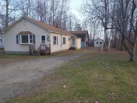 139 Summer St, Dover Foxcroft, ME 04426