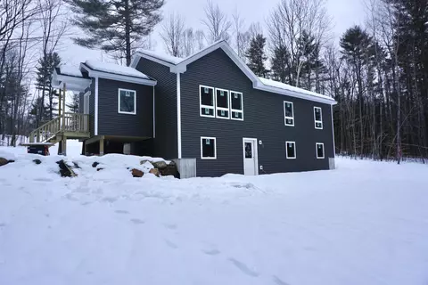 4 Sophias Way, Norway, ME 04268