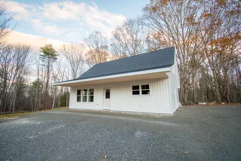 539 Nash Rd, Pittston, ME 04345