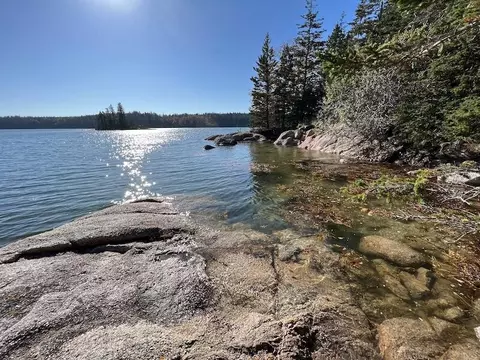 75 Plumb Point Rd, Deer Isle, ME 04627