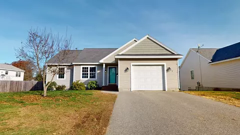 8 Tink Dr #8, Gorham, ME 04038