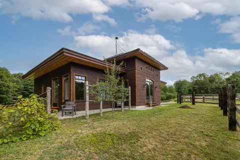 290 Hallowell Rd, Pownal, ME 04069
