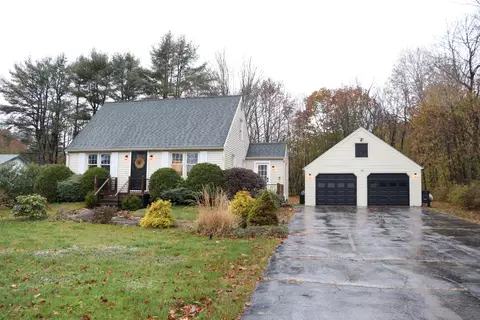 104 Old County Road Rd, Hampden, ME 04444