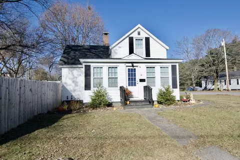 30 St John St, Skowhegan, ME 04976