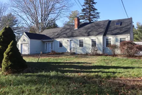 33 College Heights Hts, Orono, ME 04473