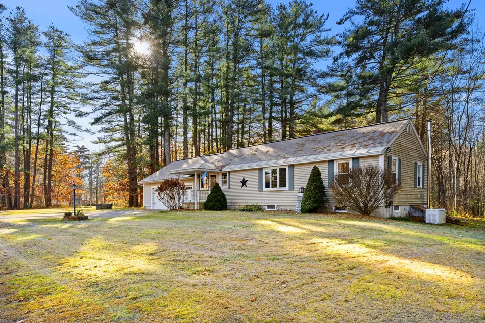 59 Hubbard Rd, Berwick, ME 03901 36 Photos Movoto