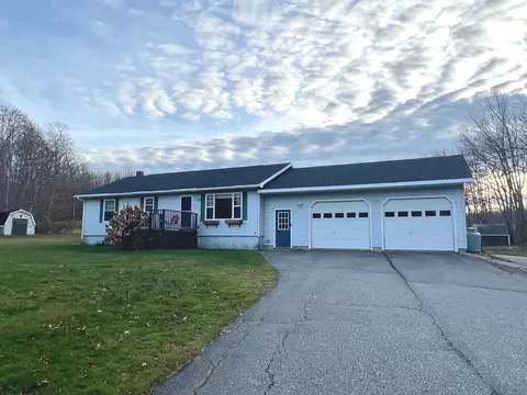 72 Main St, Vassalboro, ME 04989
