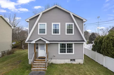 13 Fairlawn Ave, Westbrook, ME 04092