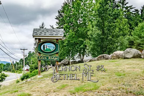 135 Vernon St #3D, Bethel, ME 04217