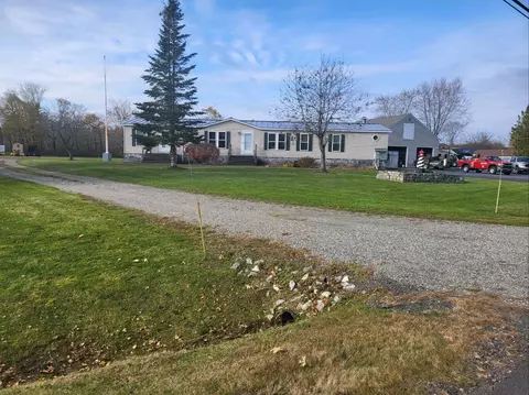 184 Rankin St, Rockland, ME 04841