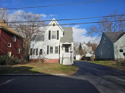 71 Mabel St, Portland, ME 04103