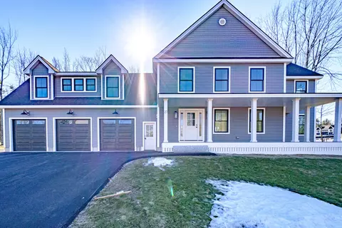 27 Dylan Dr, Scarborough, ME 04074